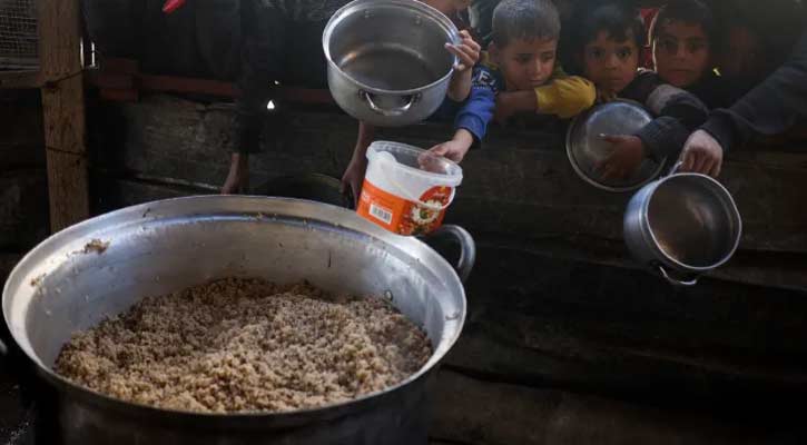 Israel blocks UN food convoy for north Gaza
