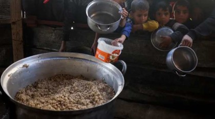 Israel blocks UN food convoy for north Gaza