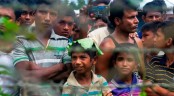 সেই রোহিঙ্গাদেরই সাহায্য চাইছে মিয়ানমার সেনাবাহিনী